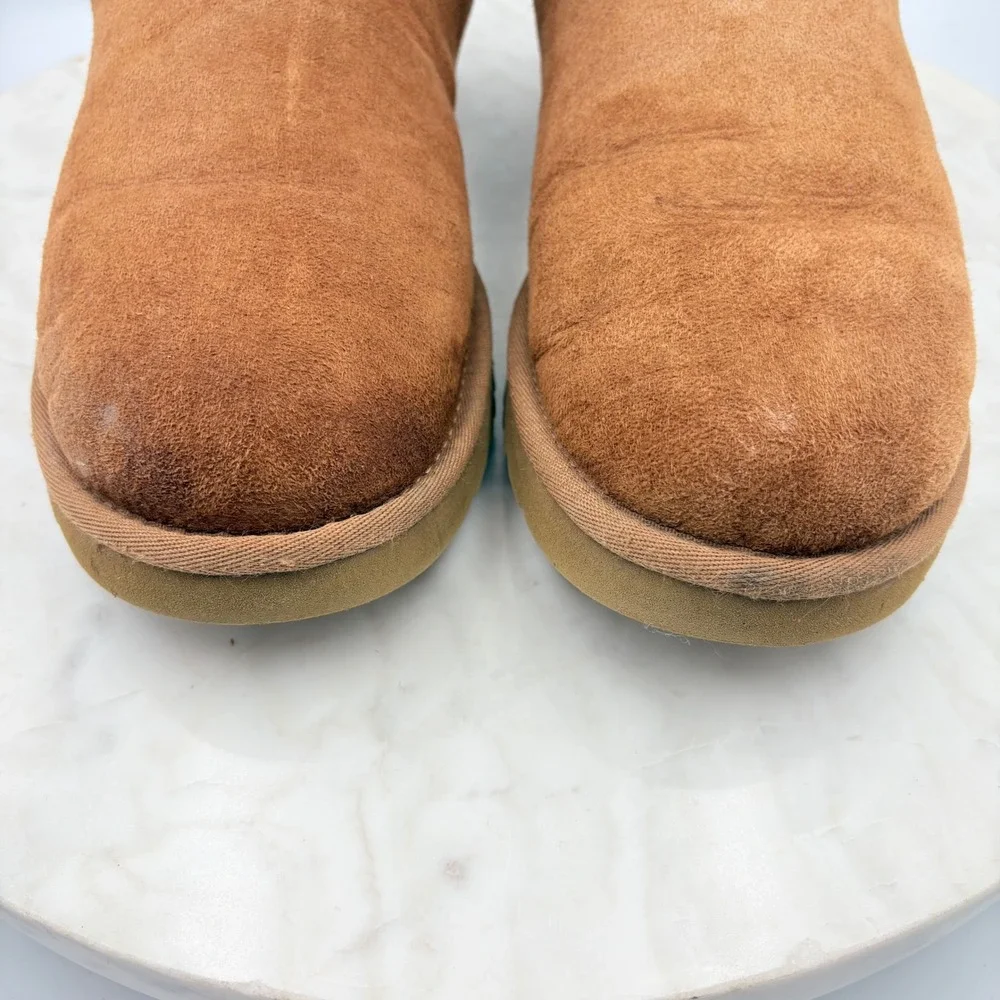 UGG Bailey Button Boots Womens Size‎ 8 Chestnut Brown Suede Sheepskin Warm Y2K
